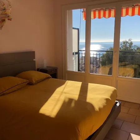 Spacieux à 10 Minutes De La Plage, Vue